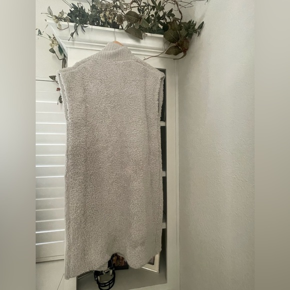 LINE the Label Small Ash Feather Vest Wool/Mohair Blend Cozy Cardigan duster - Picture 2 of 5